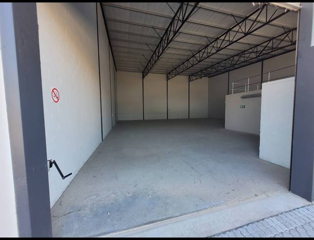406M² WAREHOUSE TO LET IN STIKLAND INDUSTRIAL